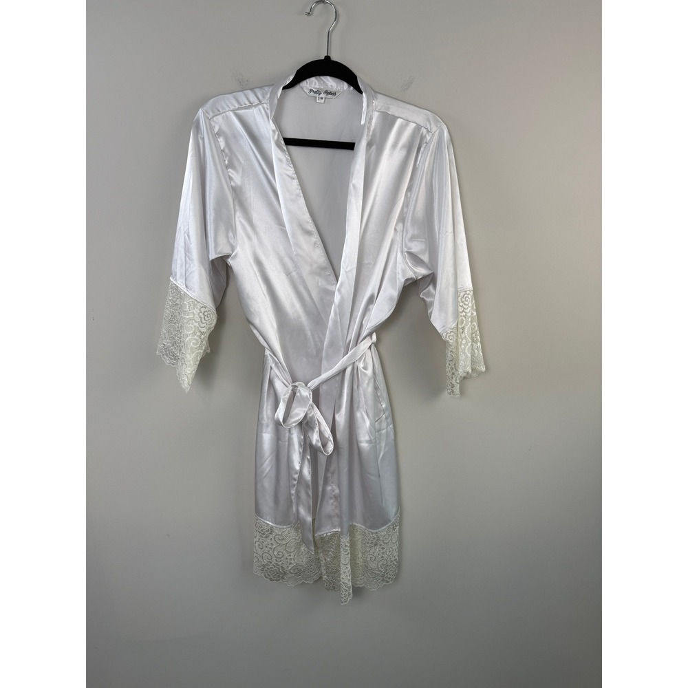 SALE Pretty White Satin Off-White Lace Women's S/M Short Kimono Robe